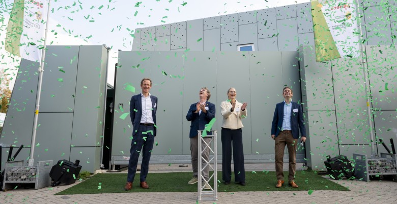 Opening warmtestation op 10 oktober 2025